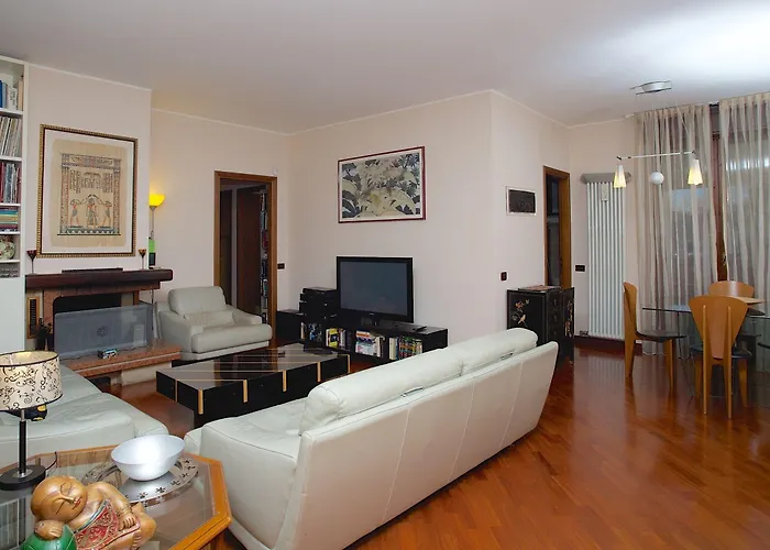 Rho Apartament *